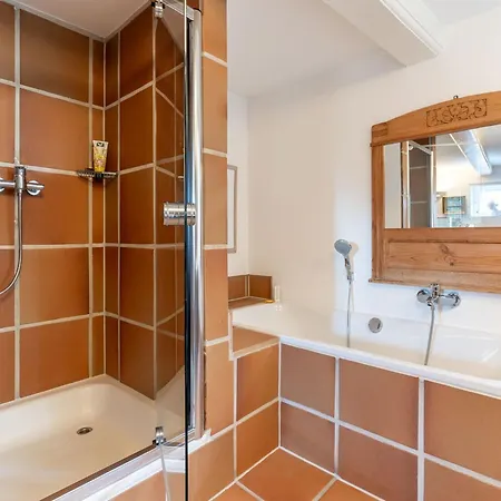 Charmante Am Hafen *